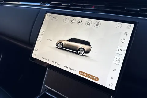 KS24WCK Land Rover Range Rover 3.0 P460e HSE 5dr Thumbnail #44