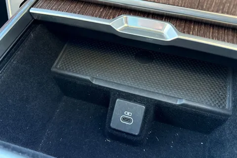 KS24WCK Land Rover Range Rover 3.0 P460e HSE 5dr Thumbnail #48