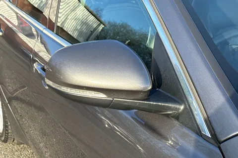 WN67XZF Jaguar XE 2.0i Prestige Auto Euro 6 (s/s) 4dr Thumbnail #31