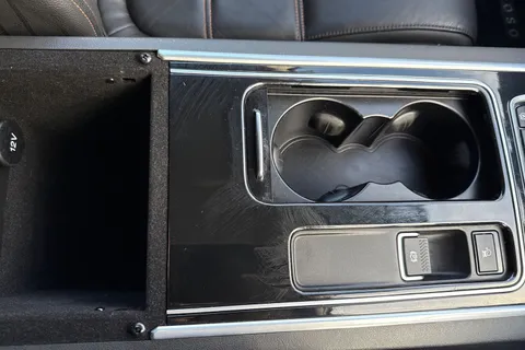 WN67XZF Jaguar XE 2.0i Prestige Auto Euro 6 (s/s) 4dr Thumbnail #44