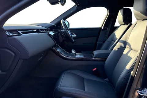 KP24CZN Land Rover Range Rover Velar 3.0 D300 Dynamic SE 5dr Thumbnail #4