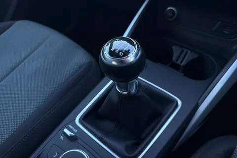 NG19ARF Audi Q2 SE 30 TDI  116 PS 6-speed Thumbnail #24