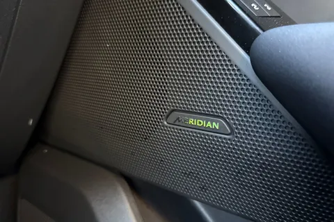 KP24CZN Land Rover Range Rover Velar 3.0 D300 Dynamic SE 5dr Thumbnail #25