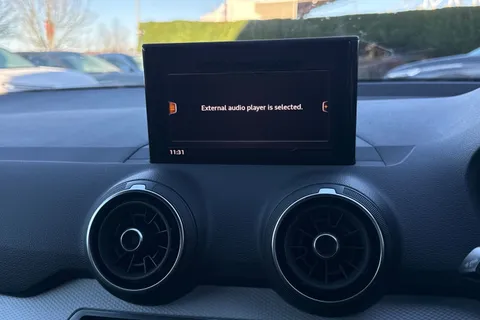 NG19ARF Audi Q2 SE 30 TDI  116 PS 6-speed Thumbnail #30