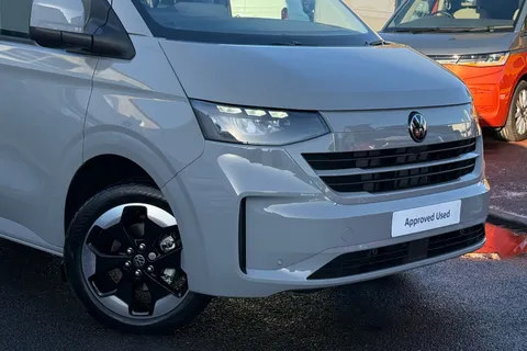 BL75WLG Volkswagen Transporter 2.0 TDI 150PS Commerce Pro Van Auto-Tailgate Thumbnail #31