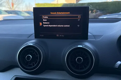 NG19ARF Audi Q2 SE 30 TDI  116 PS 6-speed Thumbnail #32