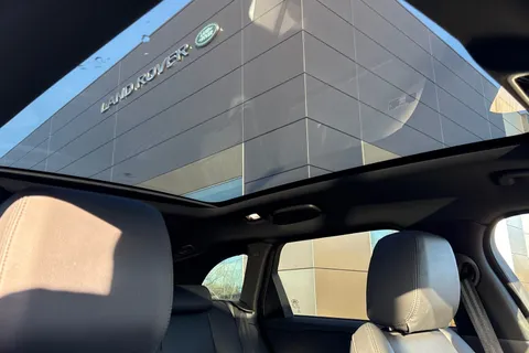 KP24CZN Land Rover Range Rover Velar 3.0 D300 Dynamic SE 5dr Thumbnail #33