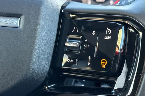 KP24CZN Land Rover Range Rover Velar 3.0 D300 Dynamic SE 5dr Thumbnail #34