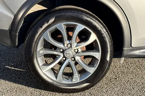 NA17YRC Nissan Juke 1.6 Tekna XTRON Euro 6 5dr Thumbnail #11