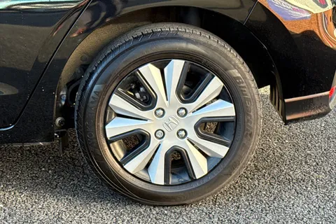 14 of 53 for HONDA JAZZ 1.5 i-MMD Hybrid Elegance 5dr eCVT