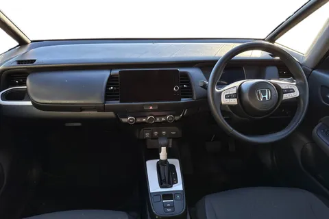 17 of 53 for HONDA JAZZ 1.5 i-MMD Hybrid Elegance 5dr eCVT