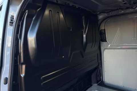 BL75WLG Volkswagen Transporter 2.0 TDI 150PS Commerce Pro Van Auto-Tailgate Thumbnail #46