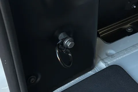 BL75WLG Volkswagen Transporter 2.0 TDI 150PS Commerce Pro Van Auto-Tailgate Thumbnail #49