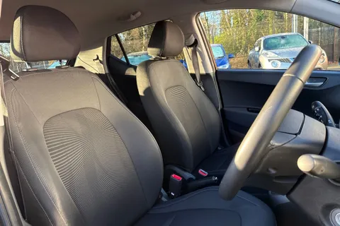 23 of 47 for HYUNDAI I10 1.0 Premium 5dr