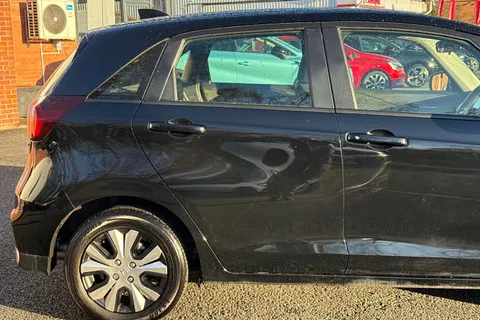 30 of 53 for HONDA JAZZ 1.5 i-MMD Hybrid Elegance 5dr eCVT