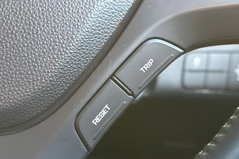 35 of 47 for HYUNDAI I10 1.0 Premium 5dr