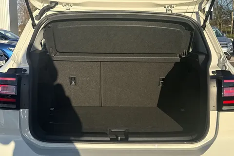 YD22HZJ Volkswagen T-Cross 1.0 TSI 110 SE 5dr **PARK ASSIST** Thumbnail #6