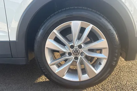 YD22HZJ Volkswagen T-Cross 1.0 TSI 110 SE 5dr **PARK ASSIST** Thumbnail #12