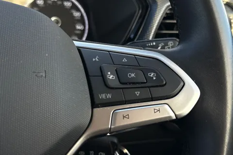 YD22HZJ Volkswagen T-Cross 1.0 TSI 110 SE 5dr **PARK ASSIST** Thumbnail #29