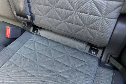 PE71ZYG Volkswagen Tiguan 2.0 TDI Life Euro 6 (s/s) 5dr Thumbnail #33