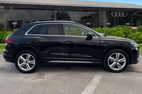 PL22ZTM Audi Q3 S line 35 TFSI  150 PS S tronic Thumbnail #3