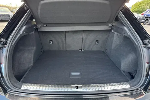 PL22ZTM Audi Q3 S line 35 TFSI  150 PS S tronic Thumbnail #9