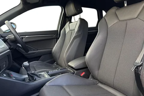 PL22ZTM Audi Q3 S line 35 TFSI  150 PS S tronic Thumbnail #10