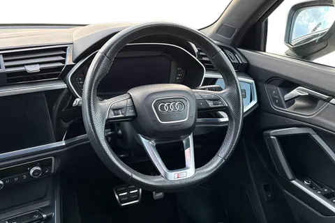PL22ZTM Audi Q3 S line 35 TFSI  150 PS S tronic Thumbnail #12