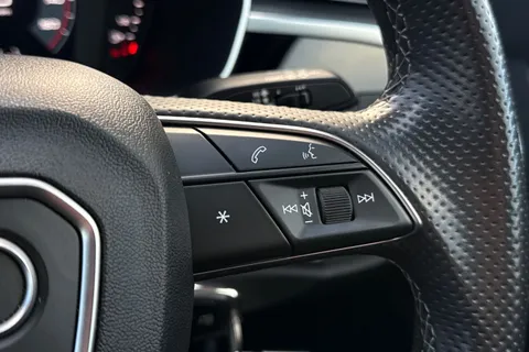 PL22ZTM Audi Q3 S line 35 TFSI  150 PS S tronic Thumbnail #34