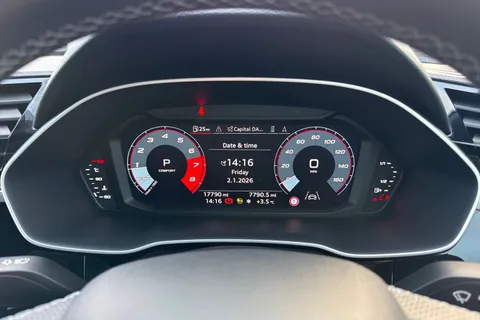 PL22ZTM Audi Q3 S line 35 TFSI  150 PS S tronic Thumbnail #36