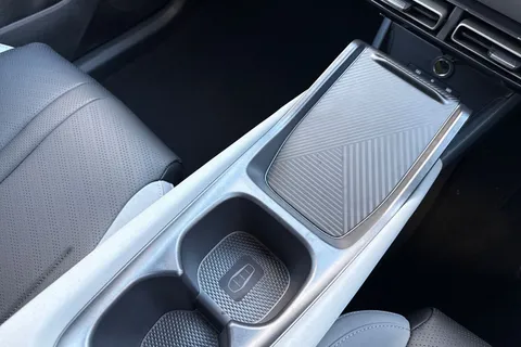 DL75ZGB BYD Dolphin Surf 30kWh Active Auto 5dr Thumbnail #19