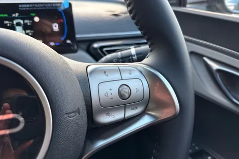 DL75ZGB BYD Dolphin Surf 30kWh Active Auto 5dr Thumbnail #45