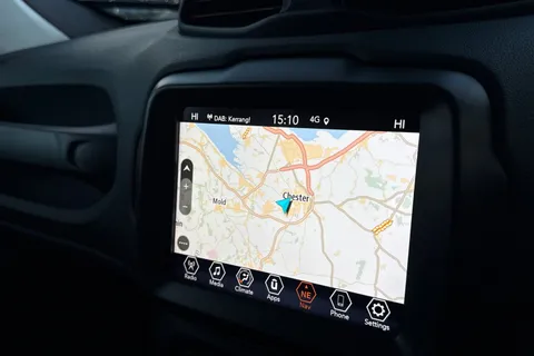 YH71WHE Jeep Renegade 1.0 GSE T3 Night Eagle Euro 6 (s/s) 5dr Thumbnail #17