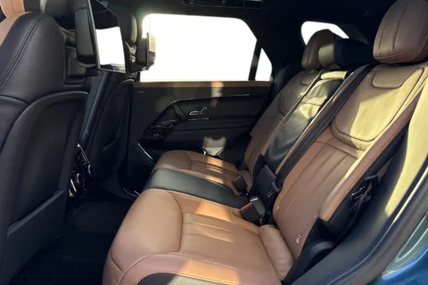 KN72YAK Land Rover Range Rover Sport 3.0 P510e Autobiography 5dr Thumbnail #5