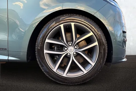 KN72YAK Land Rover Range Rover Sport 3.0 P510e Autobiography 5dr Thumbnail #9