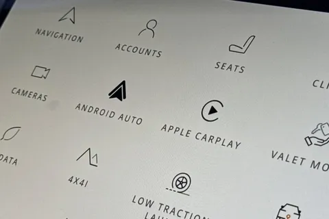 KN72YAK Land Rover Range Rover Sport 3.0 P510e Autobiography 5dr Thumbnail #37