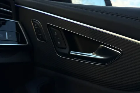 PN75GWZ Audi RS Q8 SUV performance Carbon Vorsprung   640 PS tiptronic Thumbnail #21