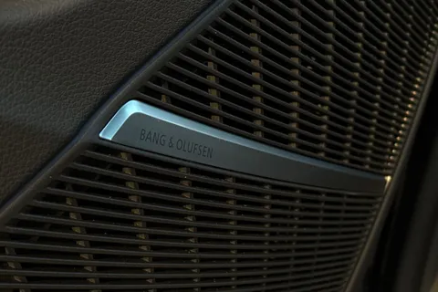 PN75GWZ Audi RS Q8 SUV performance Carbon Vorsprung   640 PS tiptronic Thumbnail #36