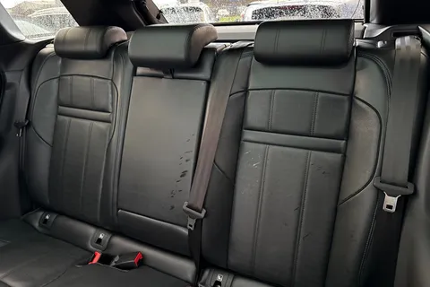 KO69VOG Land Rover Range Rover Evoque 2.0 D180 R-Dynamic HSE Auto 4WD Euro 6 (s/s) 5dr Thumbnail #14