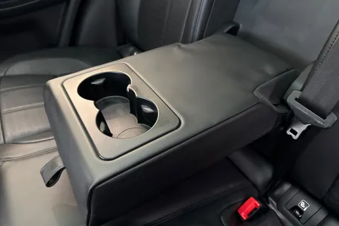 KO69VOG Land Rover Range Rover Evoque 2.0 D180 R-Dynamic HSE Auto 4WD Euro 6 (s/s) 5dr Thumbnail #37