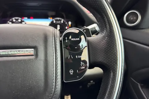 KO69VOG Land Rover Range Rover Evoque 2.0 D180 R-Dynamic HSE Auto 4WD Euro 6 (s/s) 5dr Thumbnail #46