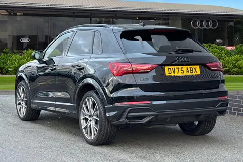 DV75ABX Audi Q3 2.0 TDI 35 Black Edition S Tronic Euro 6 (s/s) 5dr Thumbnail #3