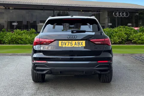 DV75ABX Audi Q3 2.0 TDI 35 Black Edition S Tronic Euro 6 (s/s) 5dr Thumbnail #5