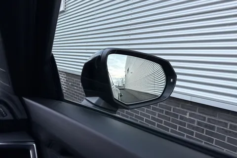 DV75ABX Audi Q3 2.0 TDI 35 Black Edition S Tronic Euro 6 (s/s) 5dr Thumbnail #21