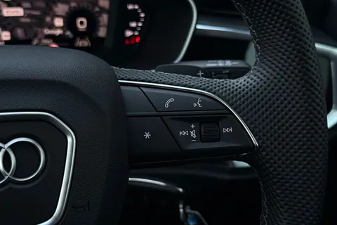 DV75ABX Audi Q3 2.0 TDI 35 Black Edition S Tronic Euro 6 (s/s) 5dr Thumbnail #39