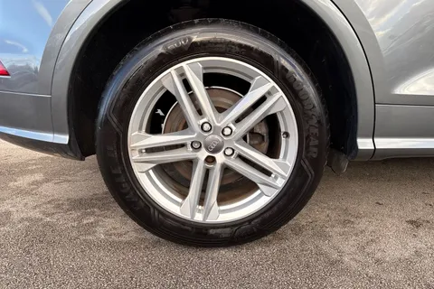 MW69XEZ Audi Q5 2.0 TDI 40 S line S Tronic quattro Euro 6 (s/s) 5dr Thumbnail #10