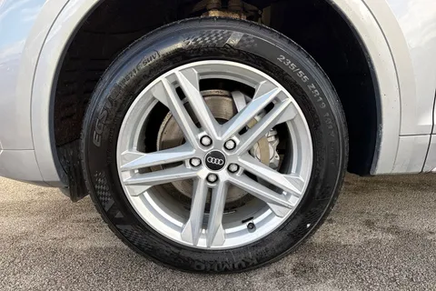 HF71VHH Audi Q5 2.0 TDI 40 S line Sportback S Tronic quattro Euro 6 (s/s) 5dr Thumbnail #12