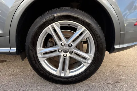 MW69XEZ Audi Q5 2.0 TDI 40 S line S Tronic quattro Euro 6 (s/s) 5dr Thumbnail #13