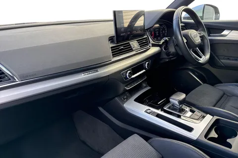 HF71VHH Audi Q5 2.0 TDI 40 S line Sportback S Tronic quattro Euro 6 (s/s) 5dr Thumbnail #15