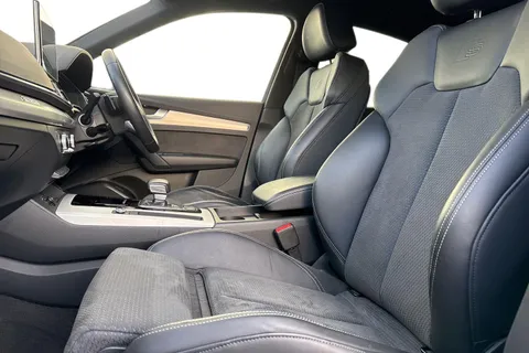 HF71VHH Audi Q5 2.0 TDI 40 S line Sportback S Tronic quattro Euro 6 (s/s) 5dr Thumbnail #16